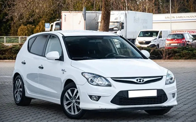 Hyundai I30 cena 22999 przebieg: 170000, rok produkcji 2010 z Lipno małe 407